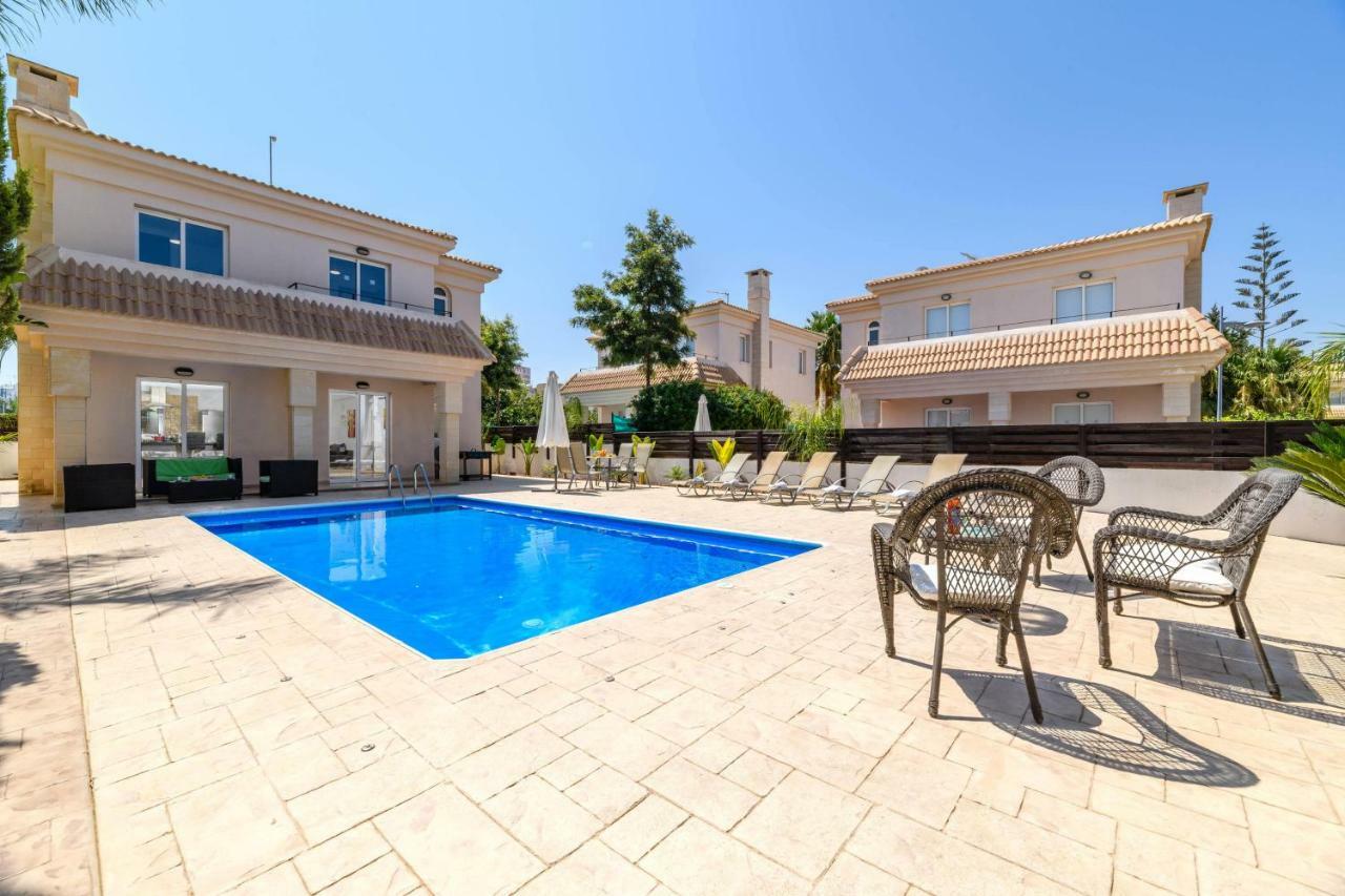 Villa Nadja Paralimni Exterior photo